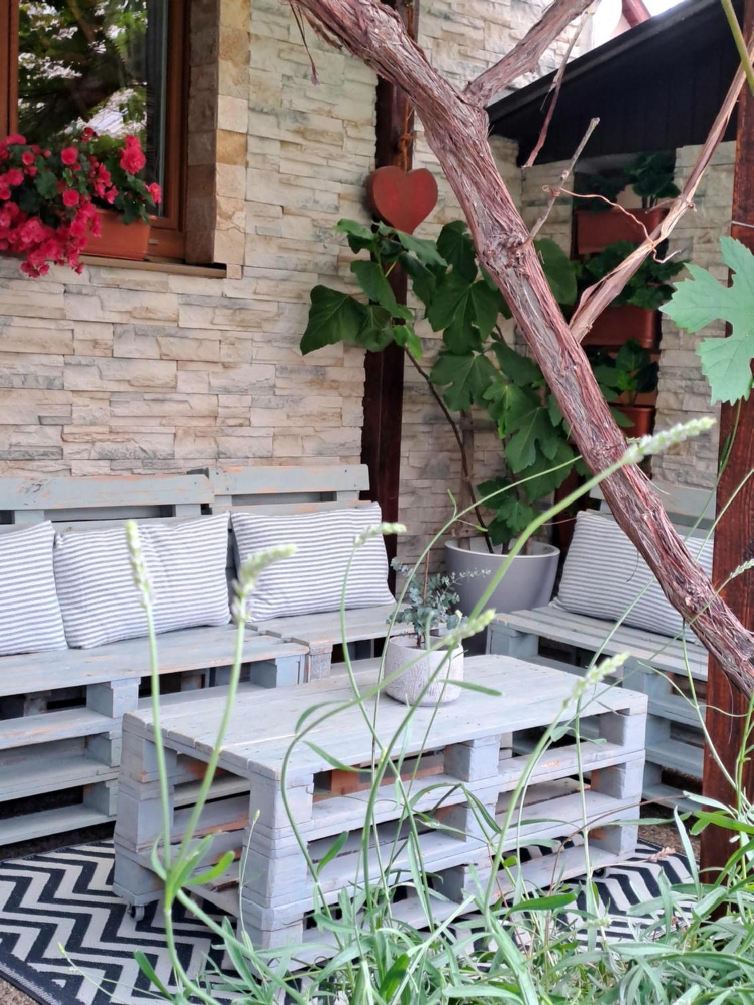 Apartman Turista Pavčina Lehota Exterior foto